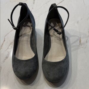 GAP Women's Gray Flats with Ankle Strap